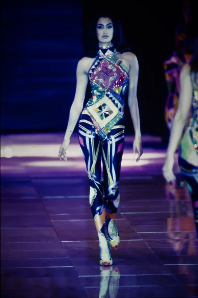 Look 3